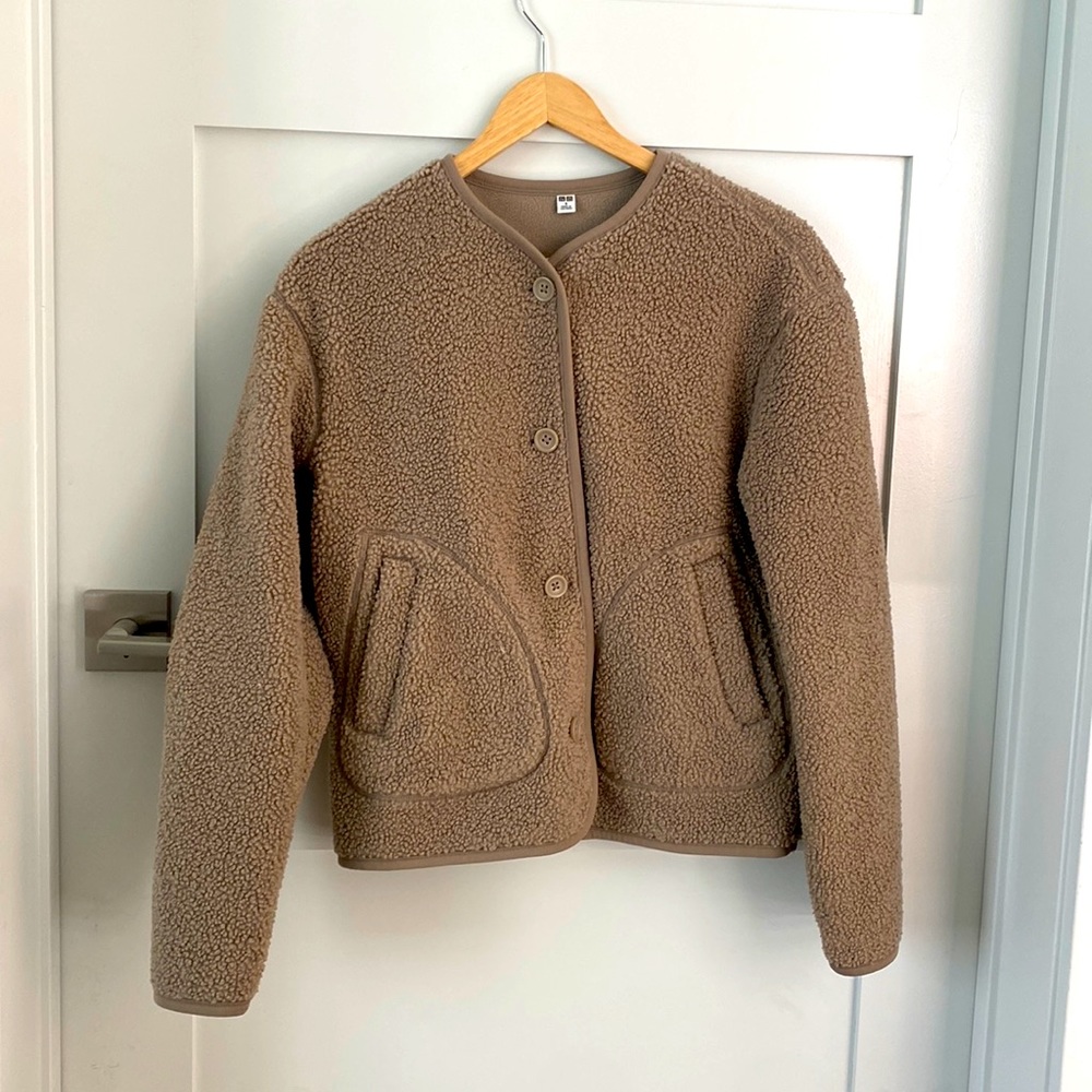 Uniqlo fleece bomber jacket size small, like new. Boxy fit.